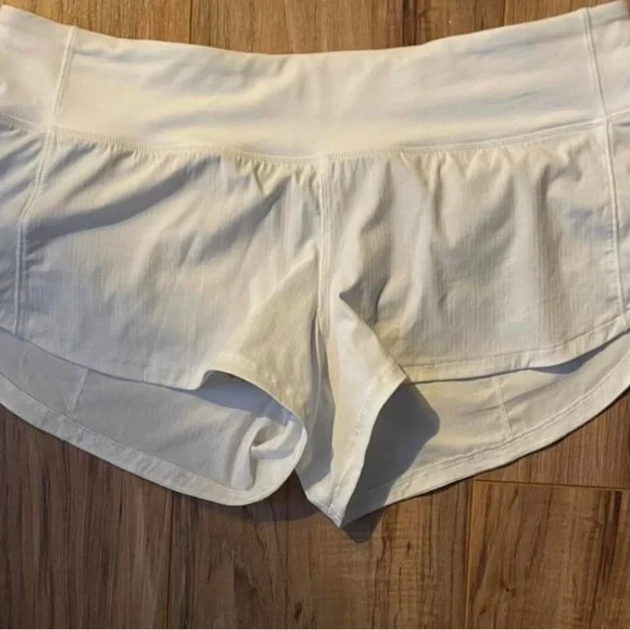 White lululemon speed up shorts low-rise lined short